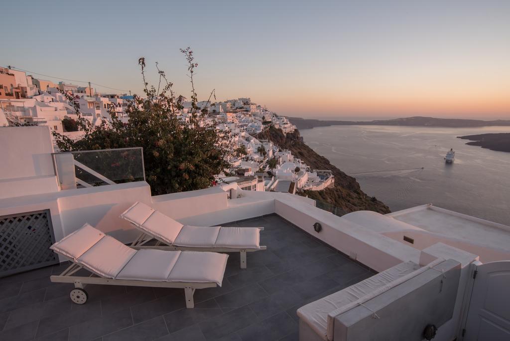 Karpimo Horizon - Caldera View With Private Hot Tub Βίλα Φηροστεφάνι Δωμάτιο φωτογραφία