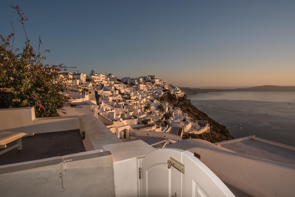 Karpimo Horizon - Caldera View With Private Hot Tub Βίλα Φηροστεφάνι Εξωτερικό φωτογραφία