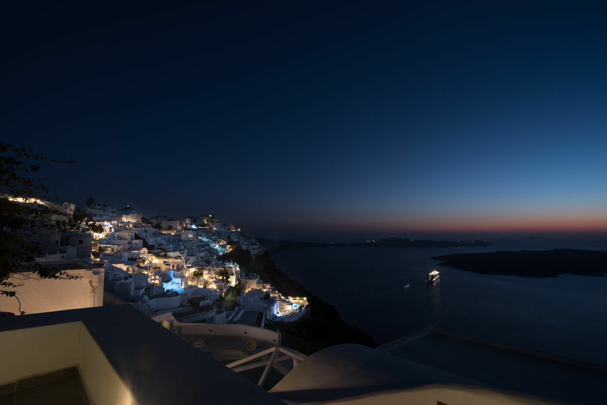 Karpimo Horizon - Caldera View With Private Hot Tub Βίλα Φηροστεφάνι Εξωτερικό φωτογραφία